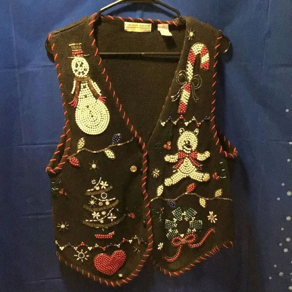 Christmas sweater beautiful bead designs by Caroline Taylor size medium
